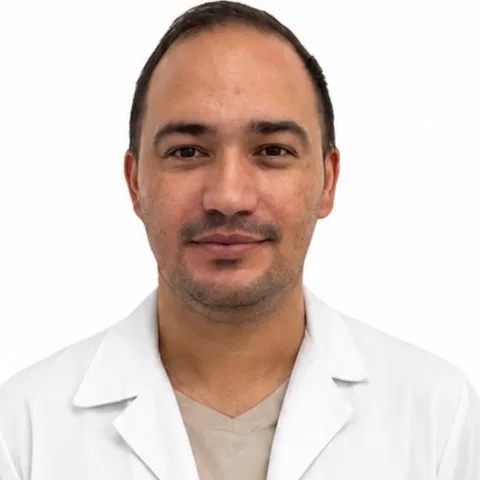 Dr. Gabriel Onescu, medic specialist medicină internă la Clinica Medstoria