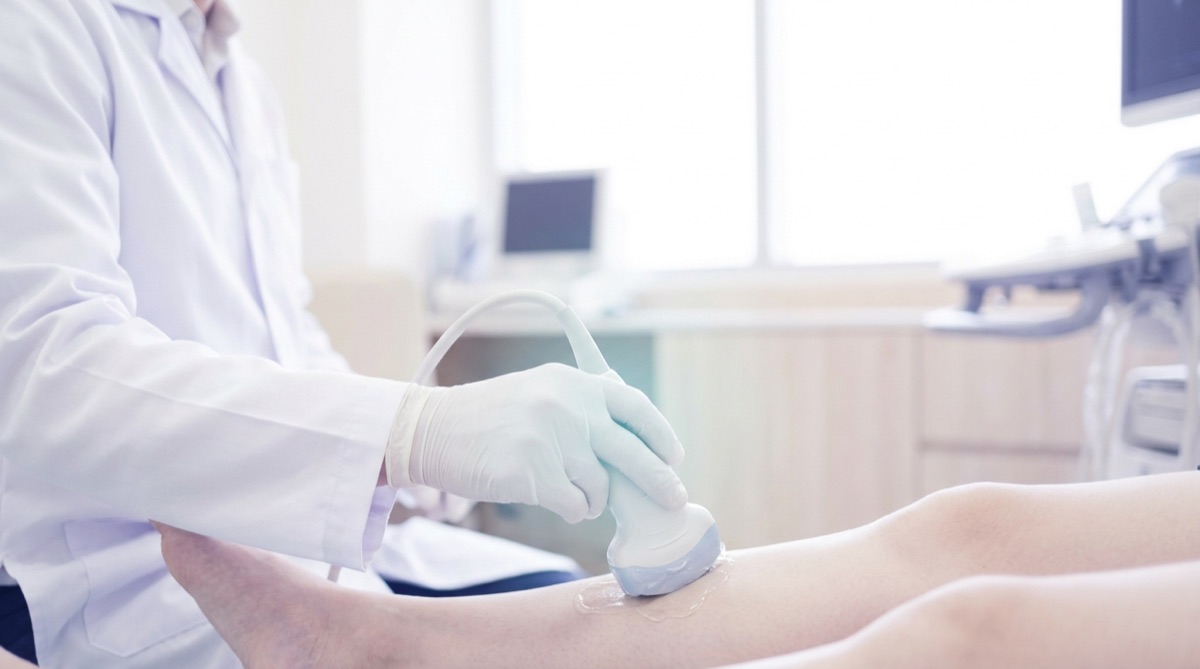 Consultație de chirurgie vasculară cu ecografie Doppler la Clinica Medstoria, Râmnicu Vâlcea