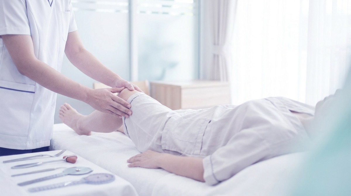 Ședință de kinetoterapie și recuperare medicală la Clinica Medstoria, Râmnicu Vâlcea
