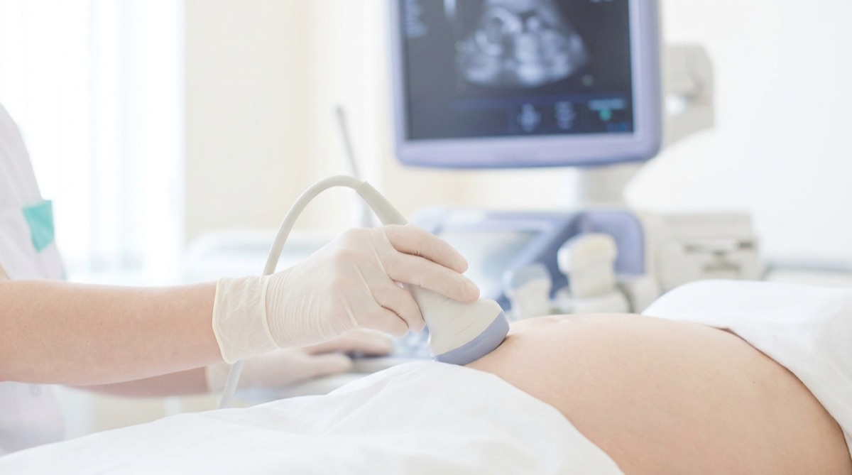 Ecografie de sarcină la consultul de obstetrică-ginecologie, Clinica Medstoria, Râmnicu Vâlcea