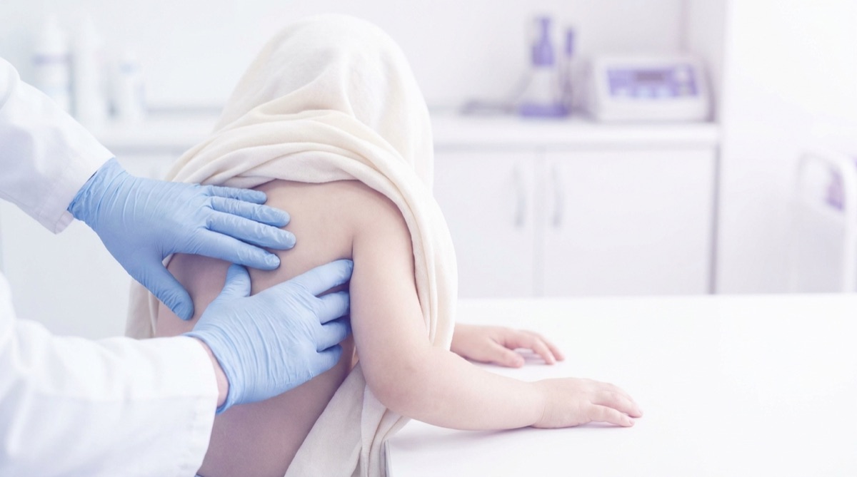 Consult de ortopedie pediatrică și verificarea posturii copilului la Clinica Medstoria, Râmnicu Vâlcea