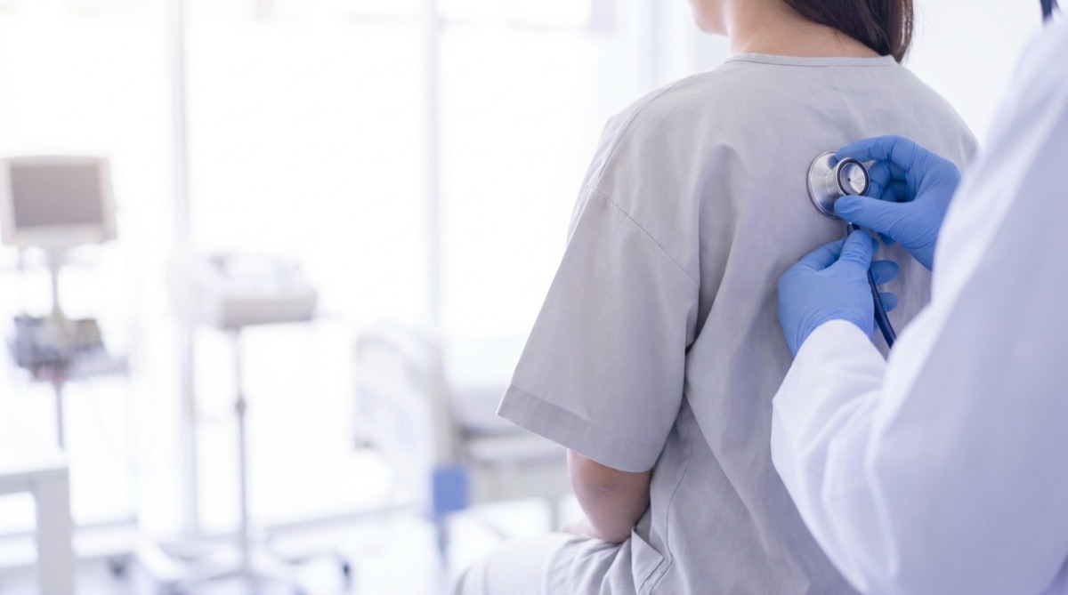Examinare respiratorie la consultul de pneumologie, Clinica Medstoria, Râmnicu Vâlcea